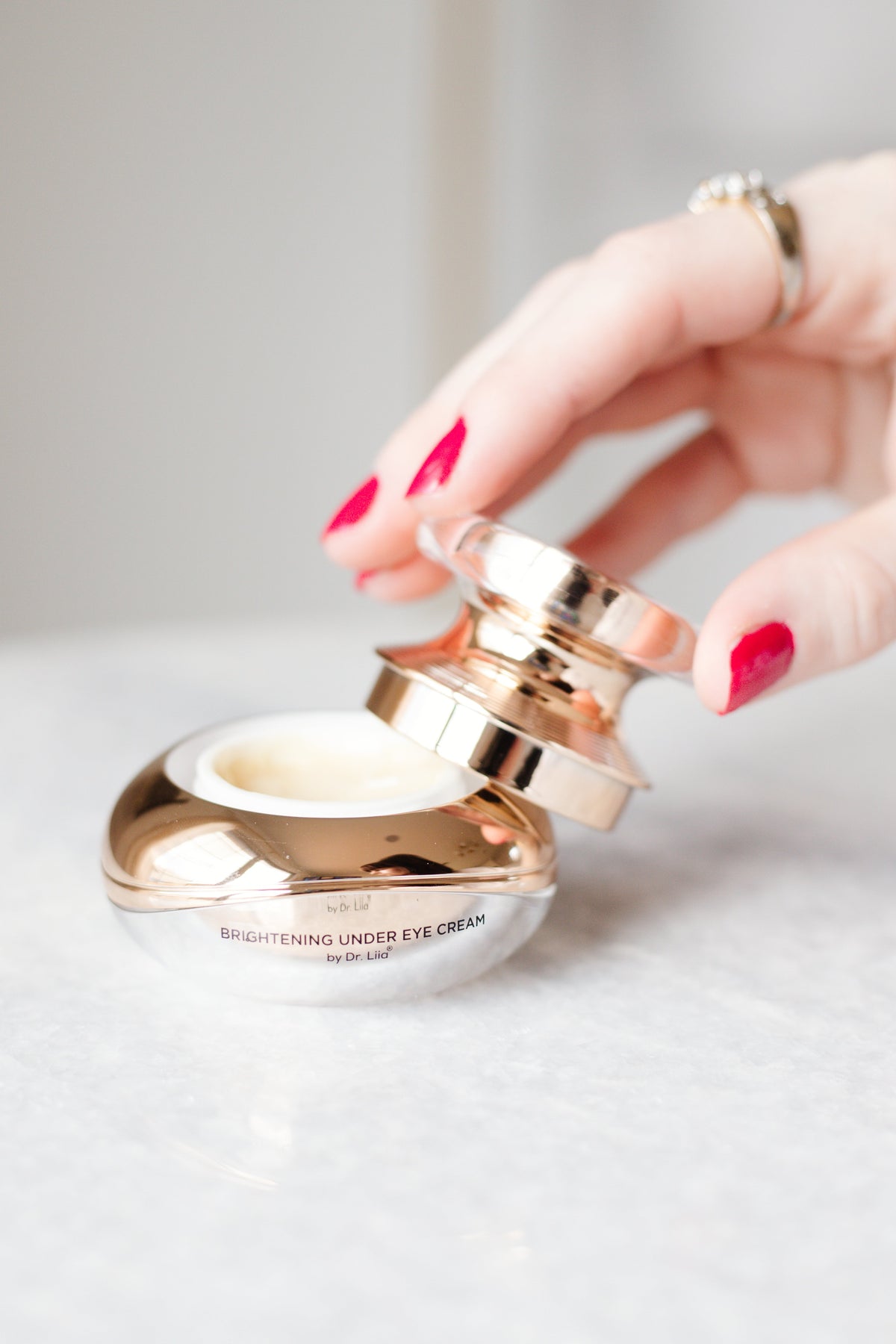 Anti-Aging Peptide Eye Cream for Wrinkles, Puffiness & Dark Circles